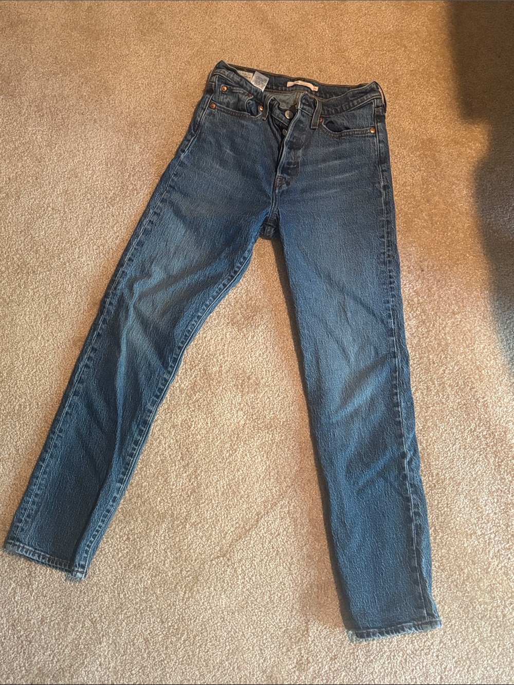 Levi Wedgie Straight 26, excellent condition